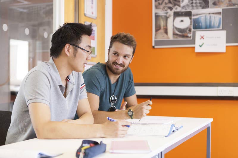 academia inglés ec Bristol
