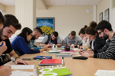 curso inglés mayores galway cultural institute