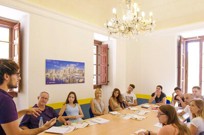 Curso inglés exámen IELTS St Julian Maltalingua